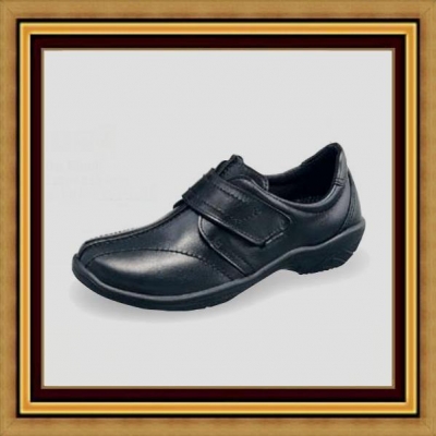 Petra Black 10.jpg
